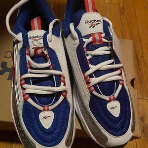 Woman’s Reebok classics Dmx series 2200 7.5